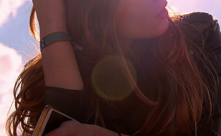 挿入画像：女の子の悩みSNS3